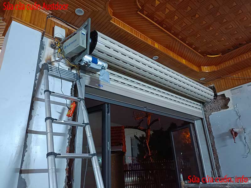 sửa cửa cuốn austdoor