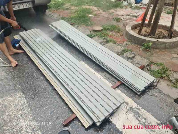 Bán cửa cuốn cũ austdoor khe thoáng giá rẻ tại hà đông