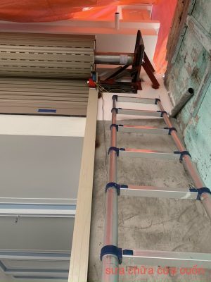 Dịch vụ sửa chữa cửa cuốn tại nhà 24h hỗ trợ nhanh, xử lý đúng lỗi, thay linh kiện phù hợp, báo giá trước khi sửa. sửa mô tơ, remote, hộp nhận, lưu điện và các lỗi thường gặp.