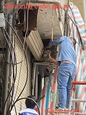 Sửa cửa cuốn giá rẻ
