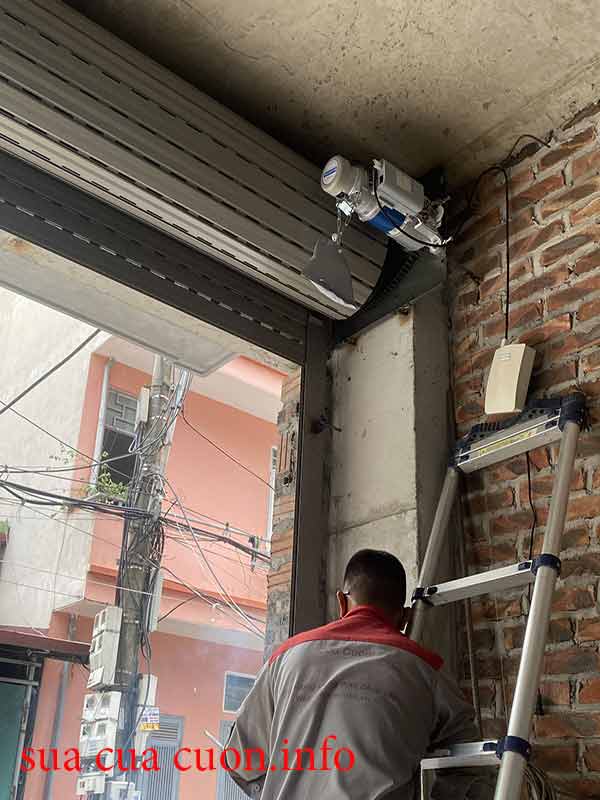 Vận hành thử nghiệm trước khi bàn giao lắp đặt cửa cuốn